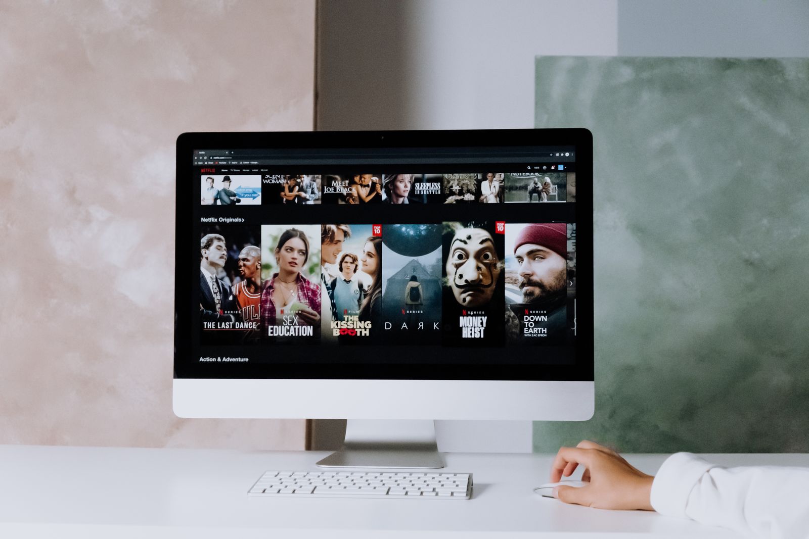Illustrationsfoto med relation til medie, it og digitale ydelser
